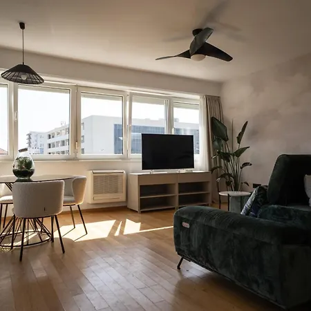 Avantgarde 5 Min Walk Beach&old Town Apartamento *