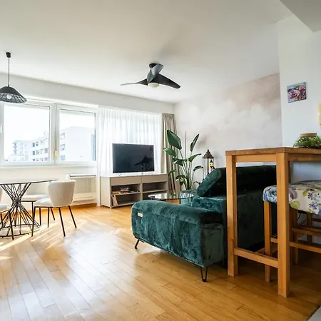 Avantgarde 5 Min Walk Beach&old Town Apartman