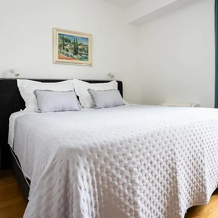 Blue Lagoon Center Apartamento